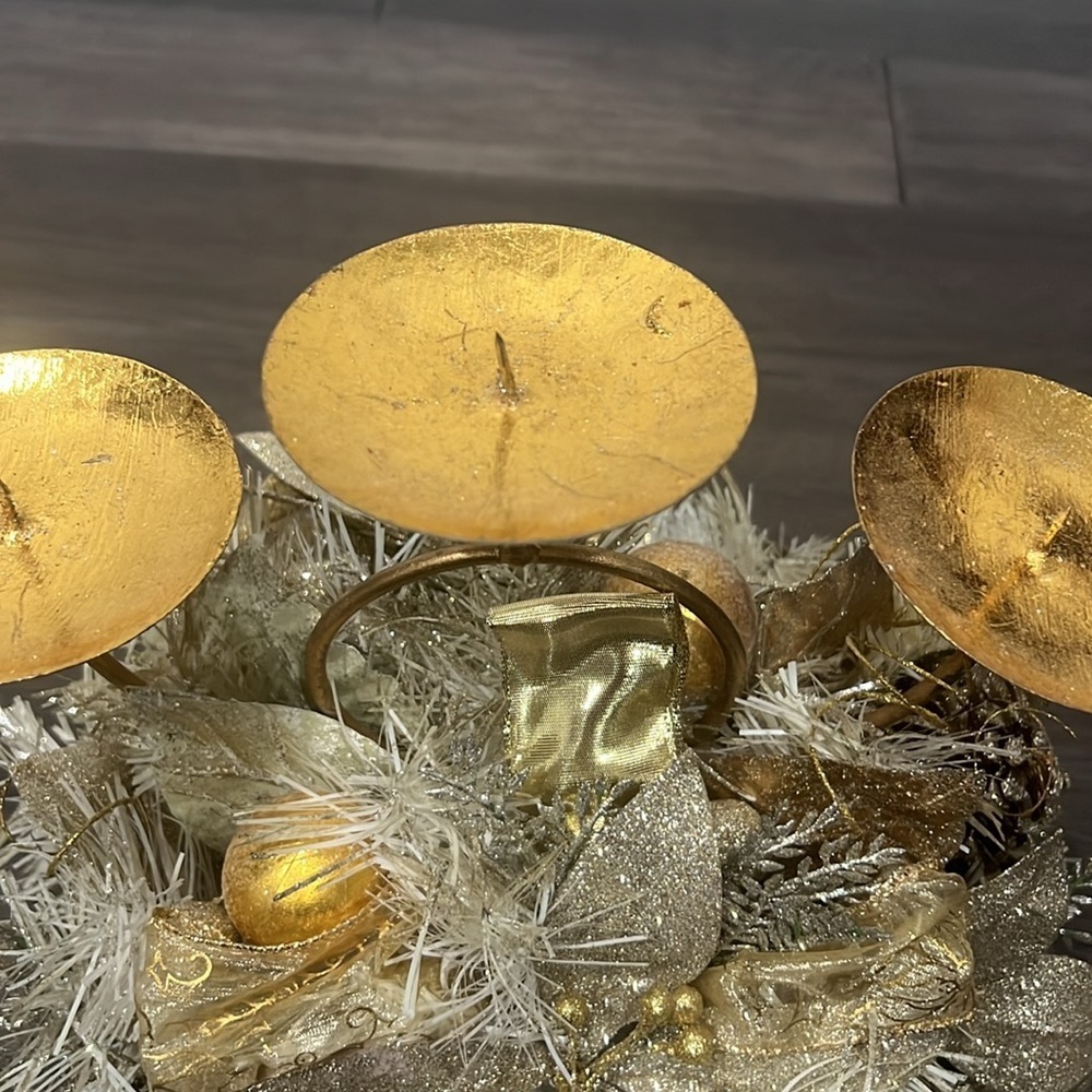 Gold Holiday three tier candle holder with glitter and ribbon - Picture 3 of 10